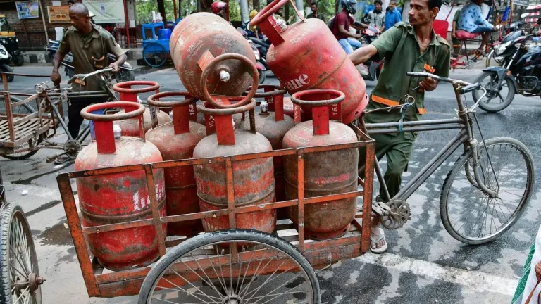 LPG ਪ੍ਰਧਾਨਕਾਰ ਦੇਰ ਪਿਆਨ ! ਹਾਲੇ ਵੀ 10-15 ਦਿਨਾਂ ਤੱਕ ਸਿਲੰਡਰ